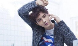 成毅狗仔爆料视频播放大全,揭秘明星幕后生活瞬间